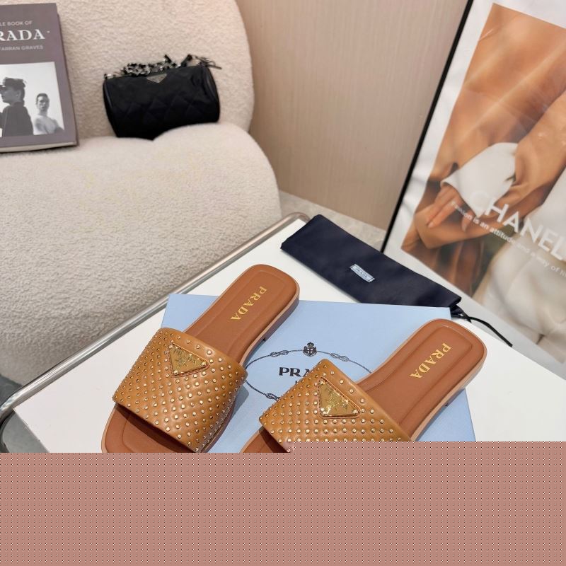Pra*a slippers